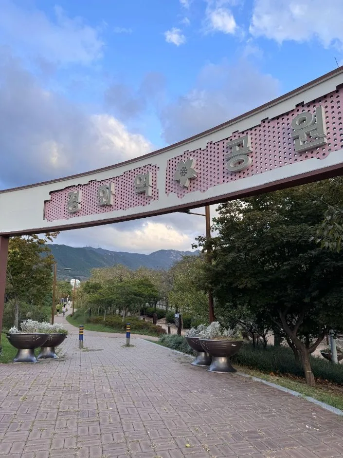 경화역공원_안내소 내부-3