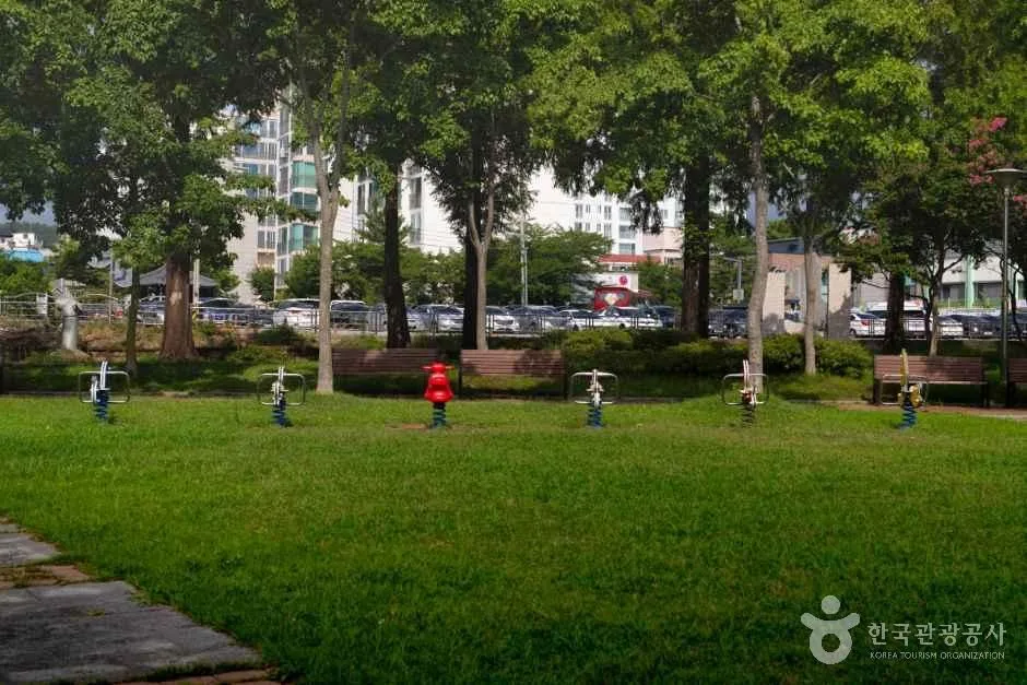 경북_울진_연호공원_외부_4.jpg