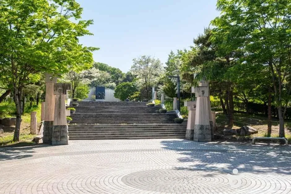 광주_5·18 기념공원_외부_11.jpg