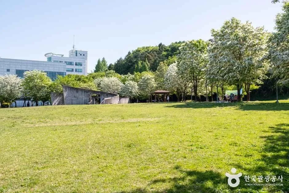 광주_5·18 기념공원_외부_10.jpg