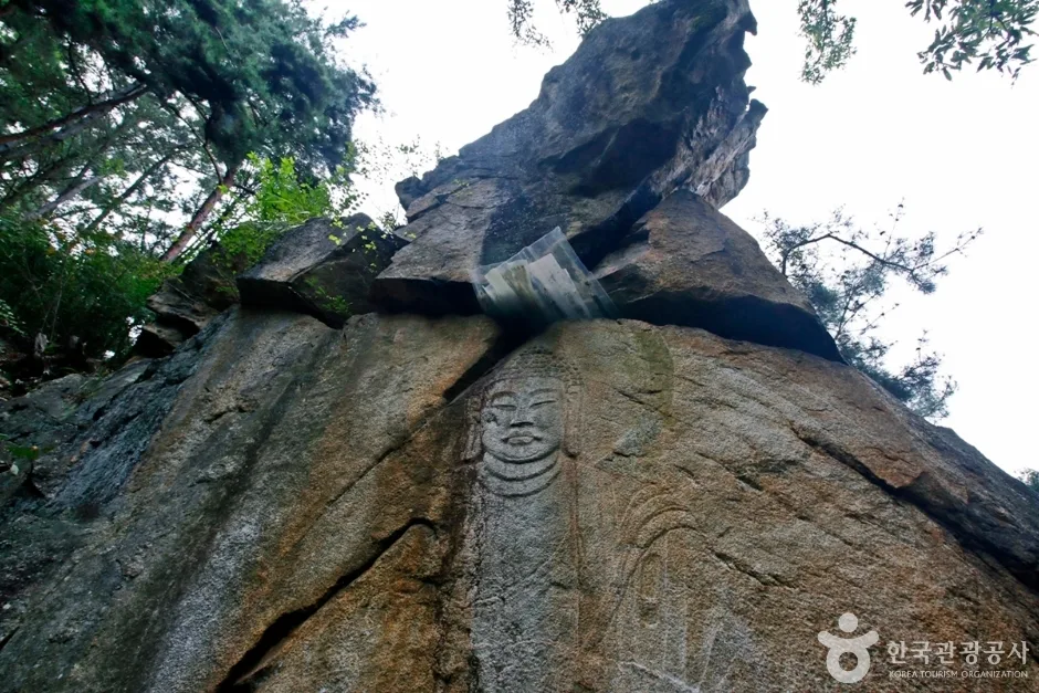 대전 보문산마애여래좌상 (11)