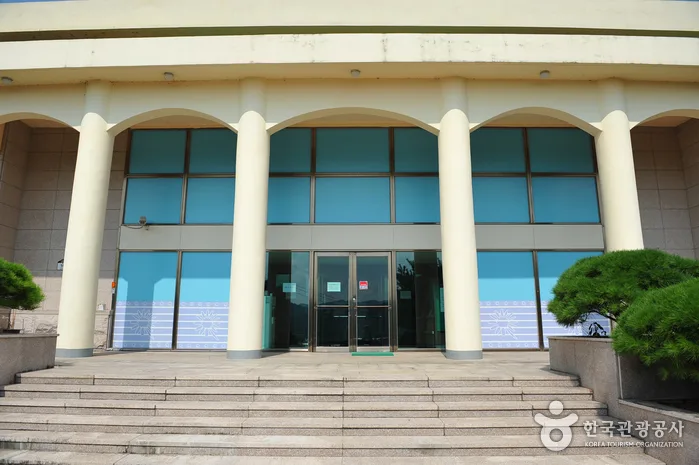전남_화순_오지호기념관_내부_1.jpg
