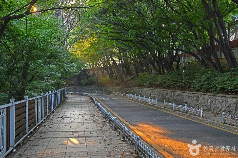 인천_중구_자유공원_외부_1.jpg