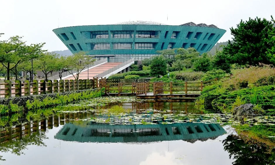 제주_4.3평화공원_평화기념관 내부 전시.jpg