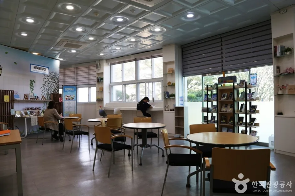 A03457_부산_중구_부산광역시립 중앙도서관 (6)