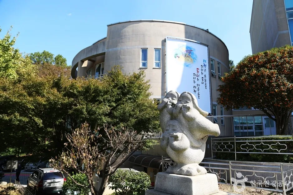A03457_부산_중구_부산광역시립 중앙도서관 (12)