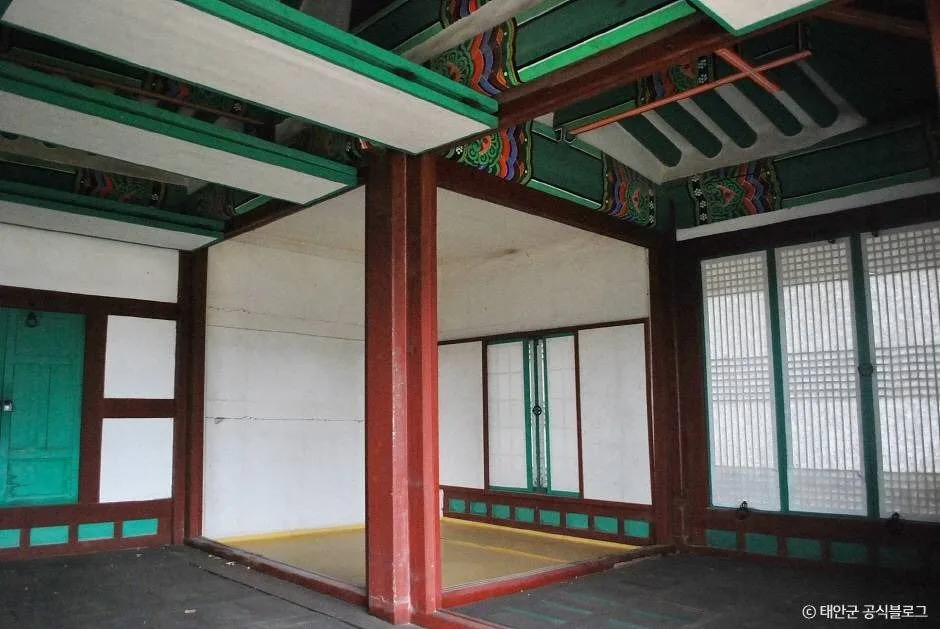충남_태안_목애당_외부_7.jpg