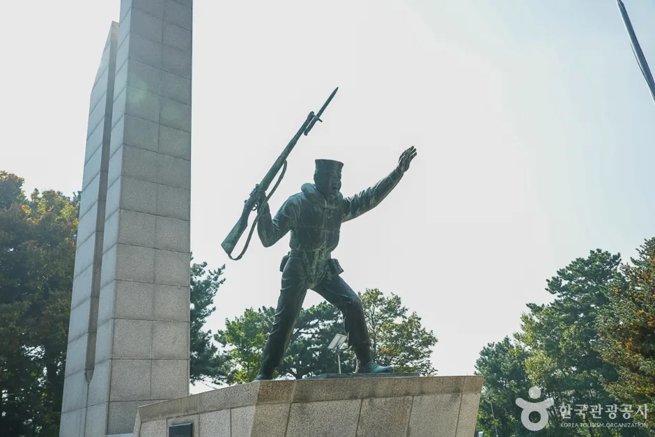A04387_인천_옹진_해군 영흥도전적비(12)