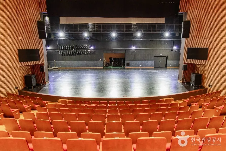 익산_익산시솜리문화예술회관 (3)