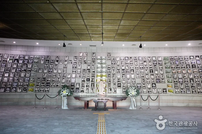 전남광주_국립5·18민주묘지 (5).jpg