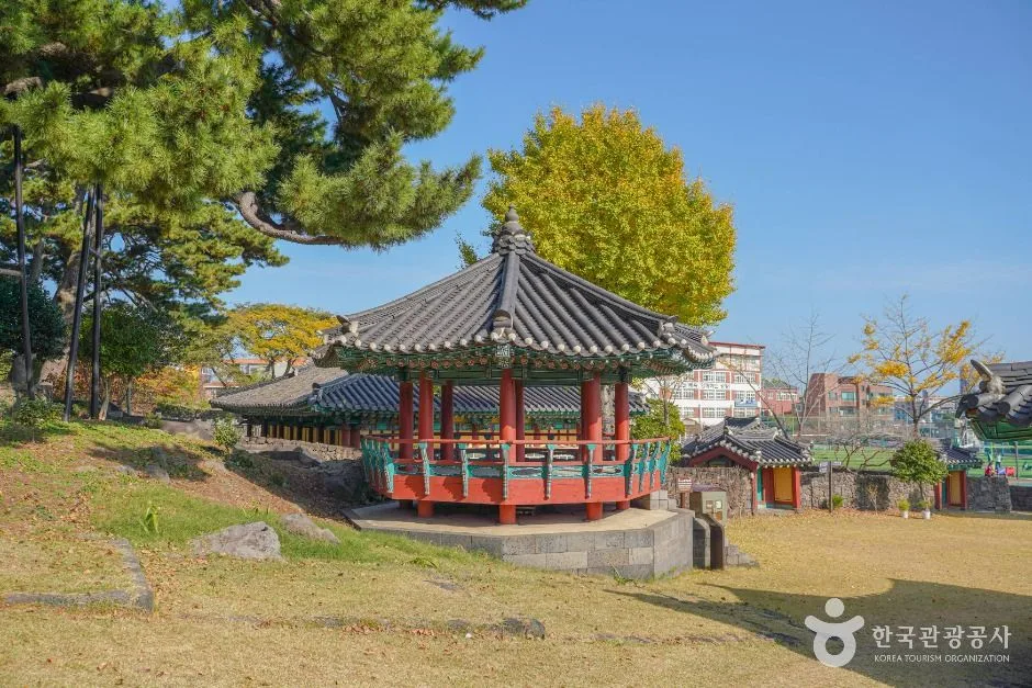 제주_제주_제주향교_외부_9.jpeg