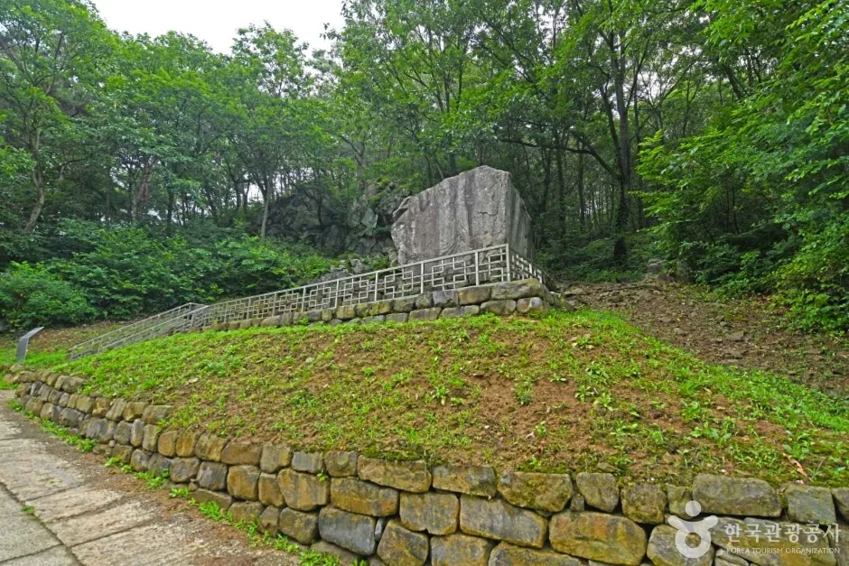 괴산 삼방리 마애여래좌상 (6)