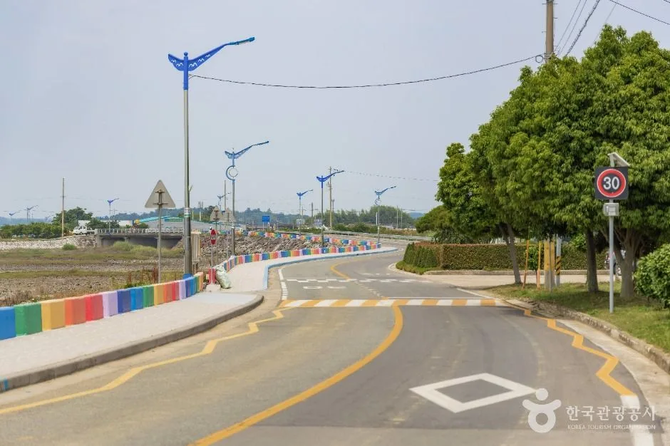 사천_무지갯빛 해안도로 (2)