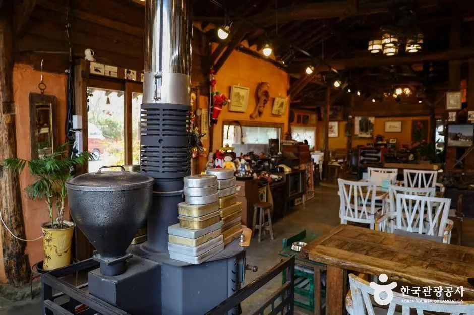 전북_전주_색장정미소_외부_1.jpg