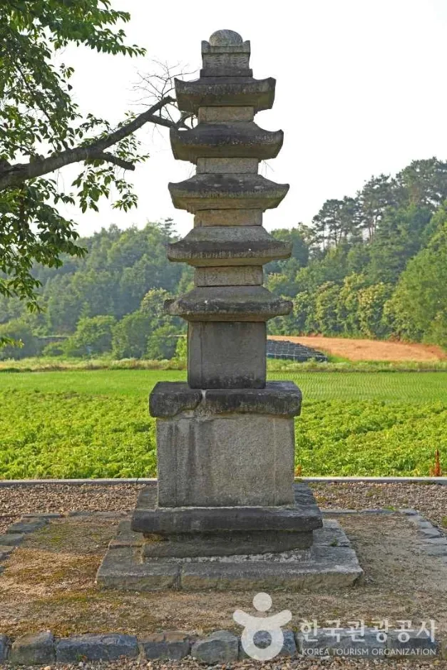 부여_부여 세탑리오층석탑 (5)