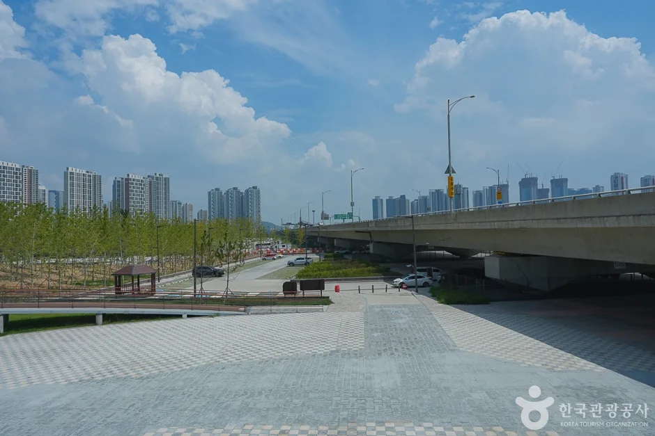 송도랜드마크시티1호수변공원(8)