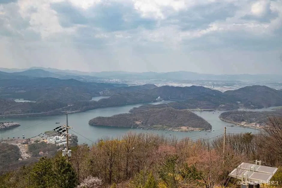 진천_한반도지형전망공원 (5).jpg