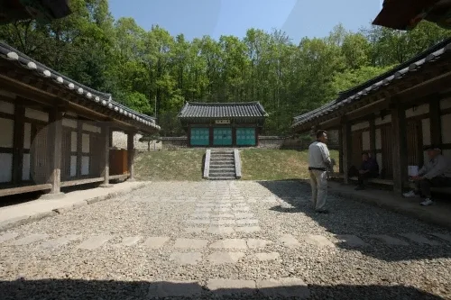 경기_의정부시_노강서원 (3).jpg