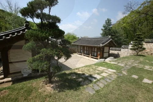 경기_의정부시_노강서원 (2).jpg