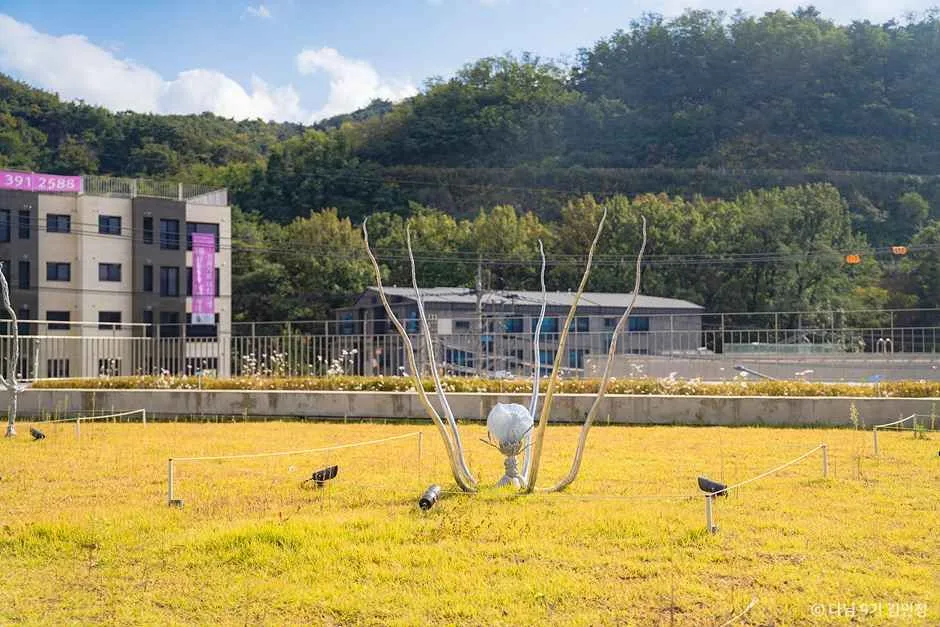 전국 겨울 실내 전시 추천 3_서울시립 미술아카이브_1-3.jpg