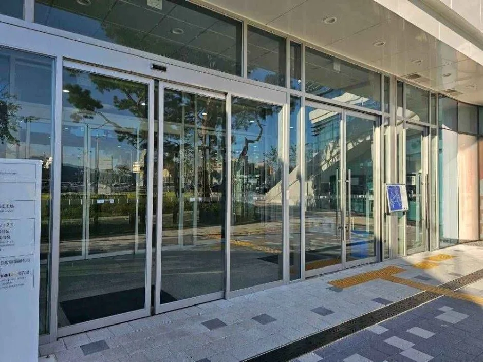 양평도서관_주출입구