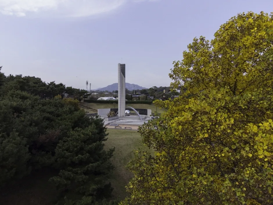 홍주의병기념탑-05