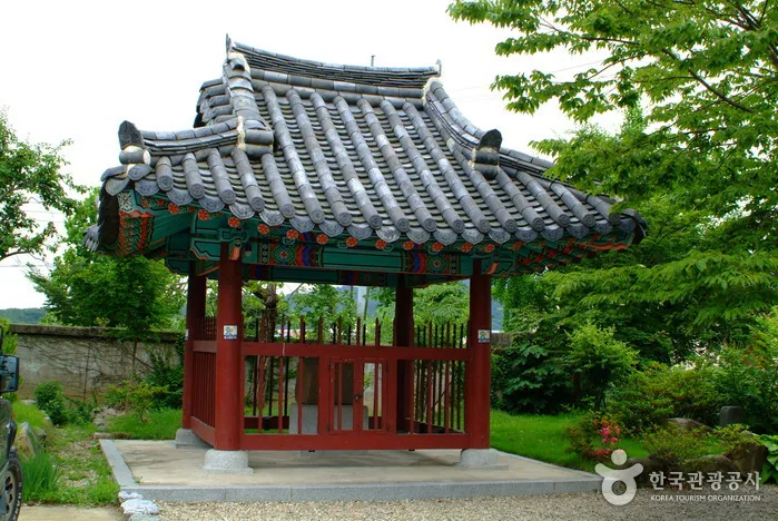 12폭포 따라 즐기는 계곡트래킹