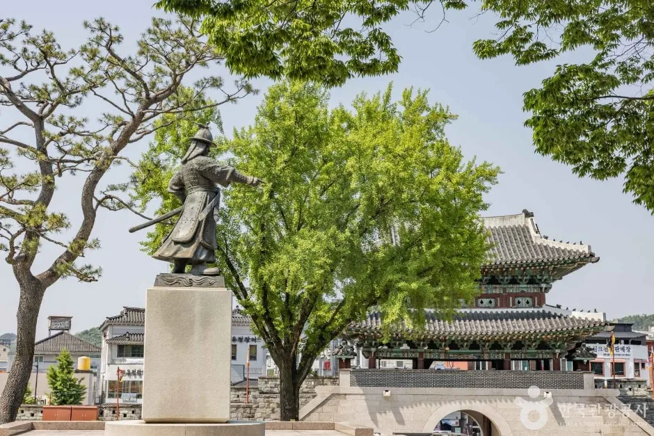 경남_진주_진주성_외부_3.JPG