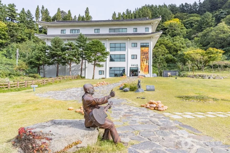 울릉천국 아트센터(울릉천국)