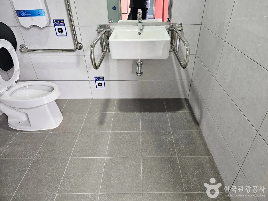 현충사