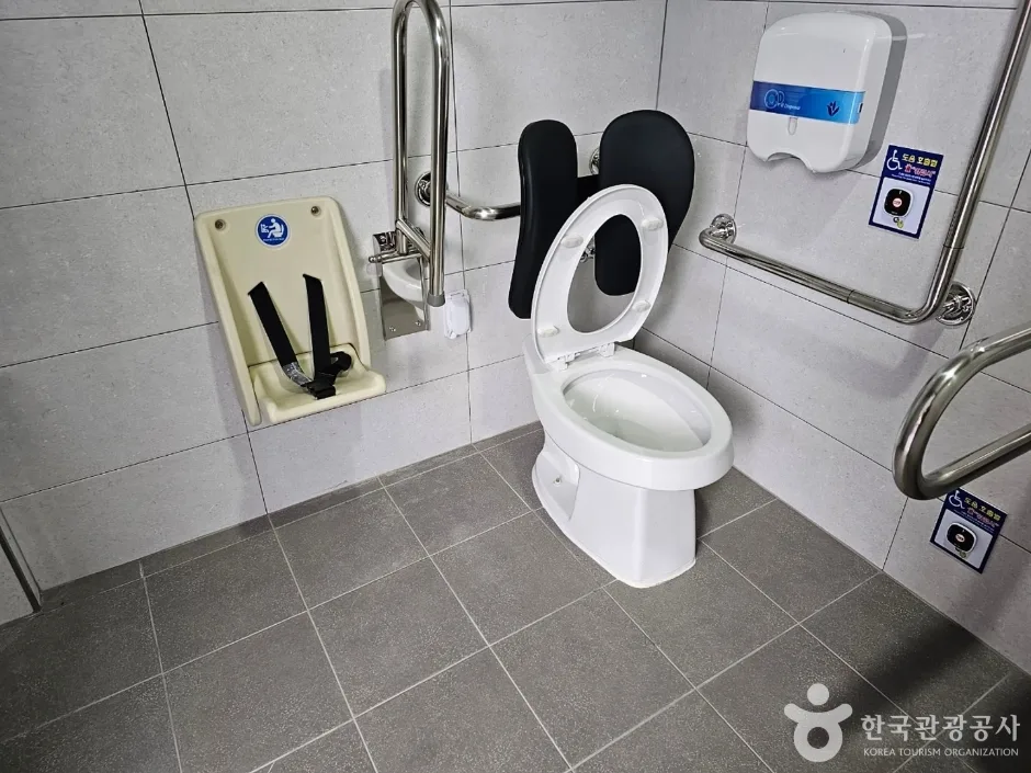 현충사