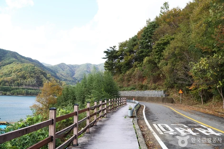 청암 하동호 산중호수길 (15)
