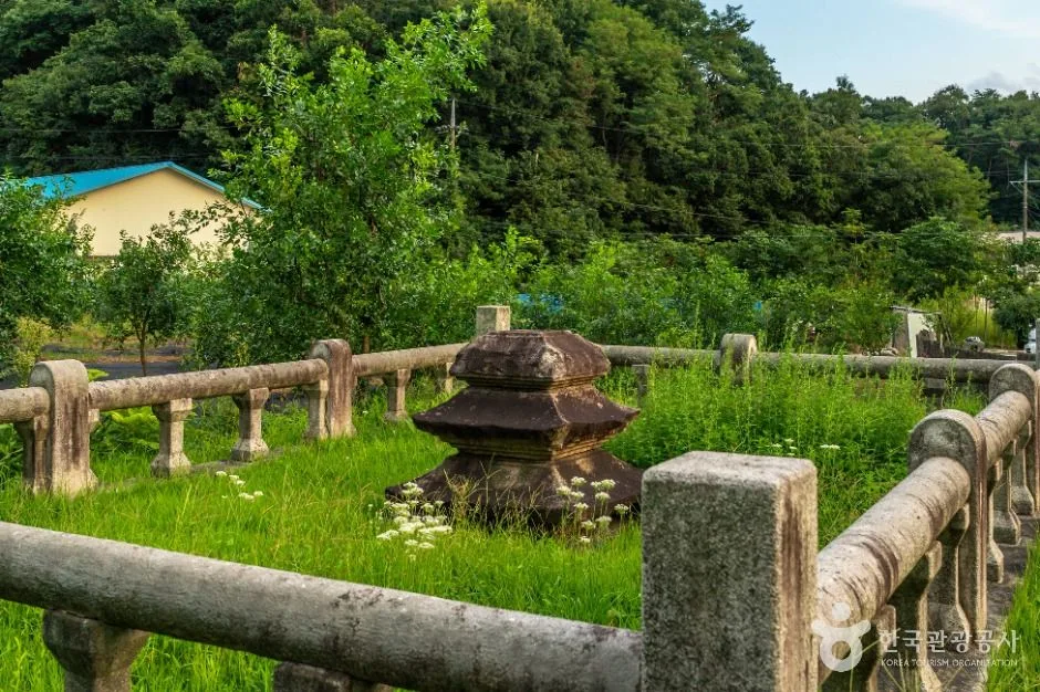 원주_원주 부흥사지 석탑재 (2)