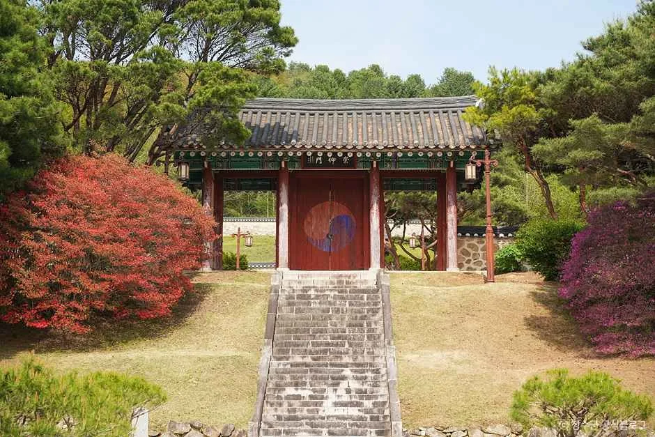 논개사당