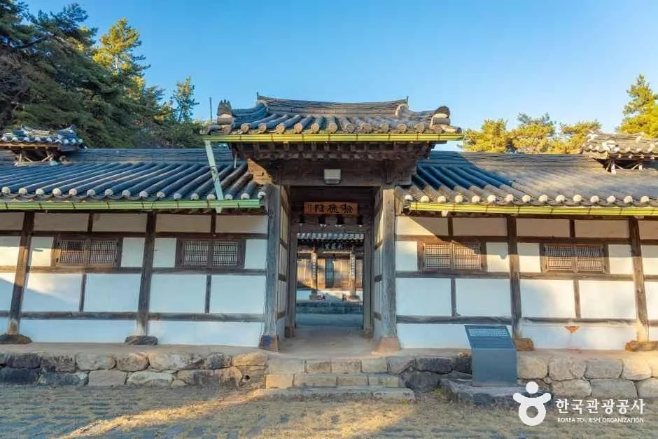 강진_해남윤씨영모당 (1).jpg