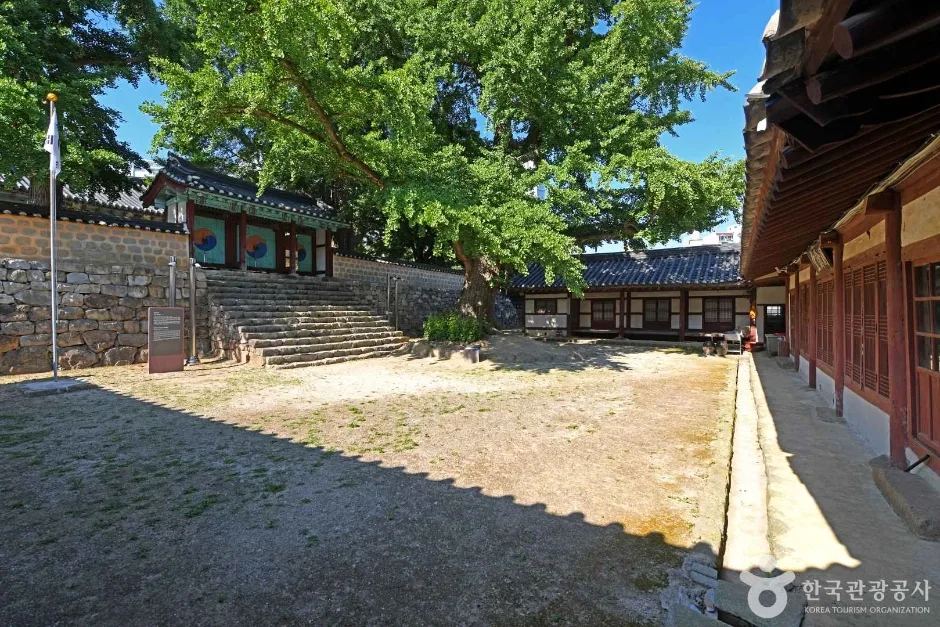 서산향교 (4)