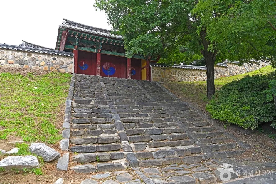 청안향교 (2)