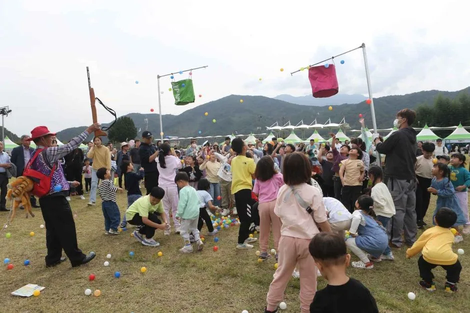 2026 성주가야산황금들녘메뚜기축제 포스터.jpg