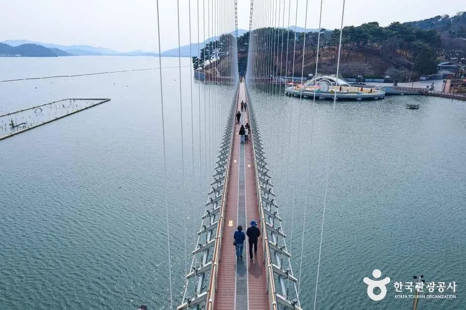 충남_예산_예당호 출렁다리(음악분수)_외부_8.jpg