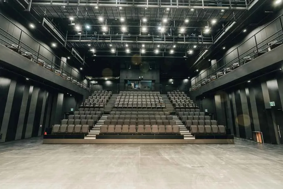 평택_평택아트센터 (1).jpg