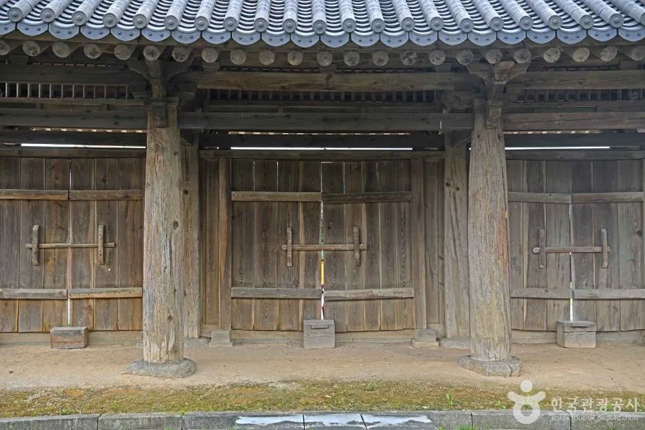강릉 임영관 삼문 (7)