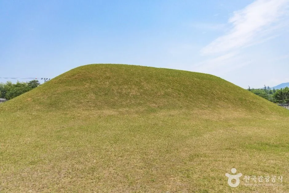 사천_조명군총 (5)