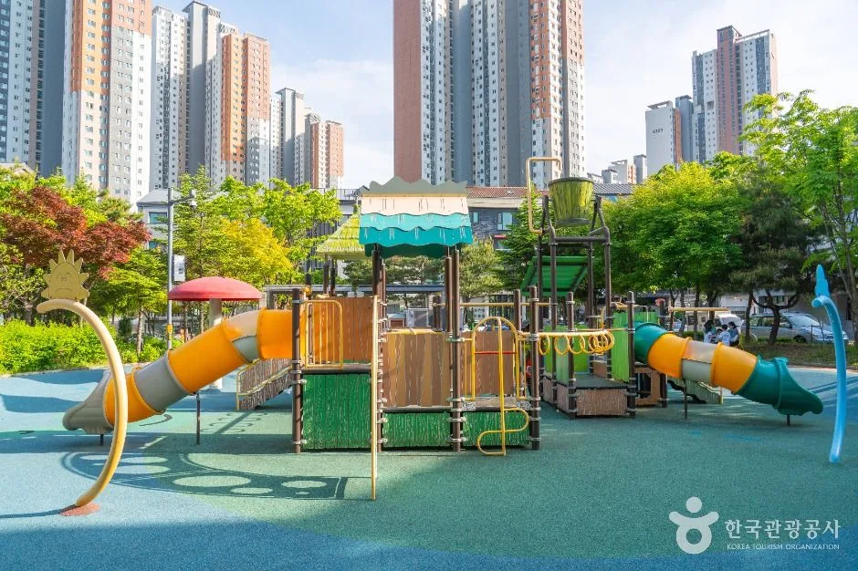 수원_물봉선공원(어린이) (1)