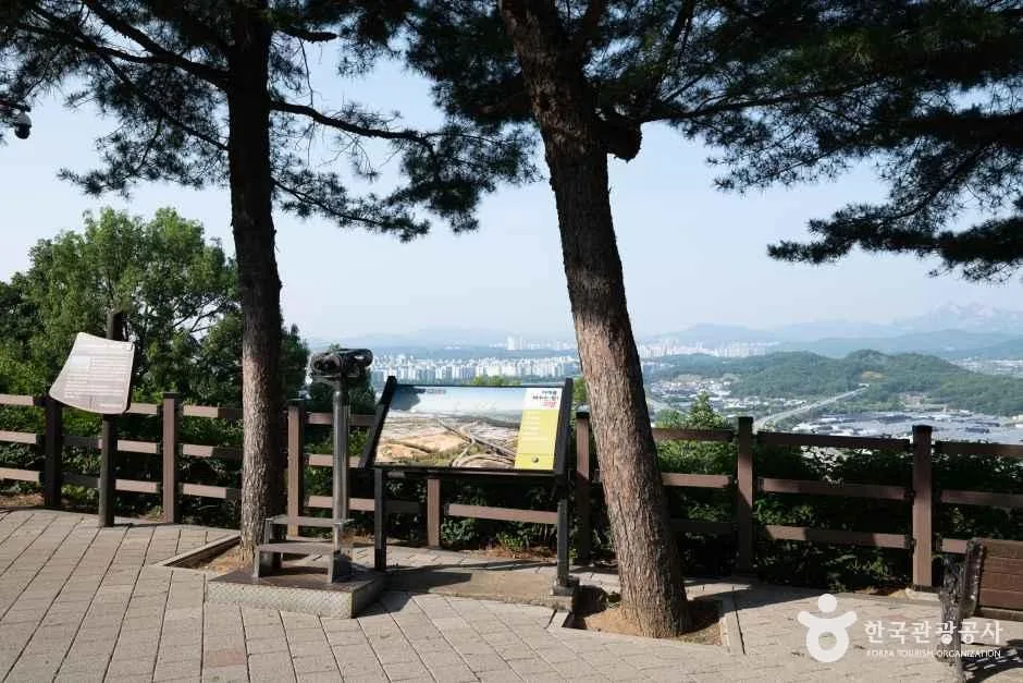 경기_고양_행주산성_외부_5.jpg