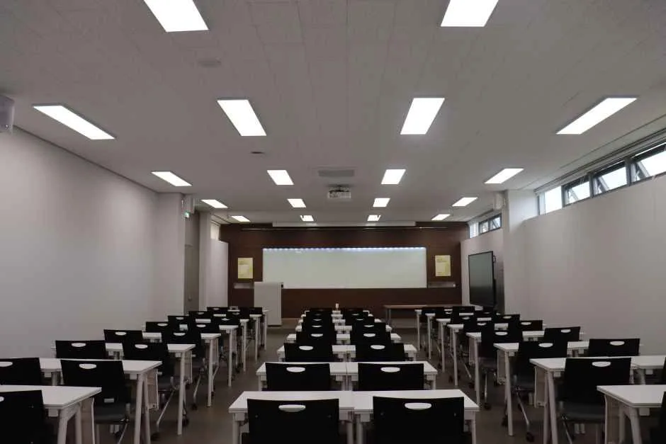 경북_경산_대구가톨릭대학교 박물관_내부_4.jpg