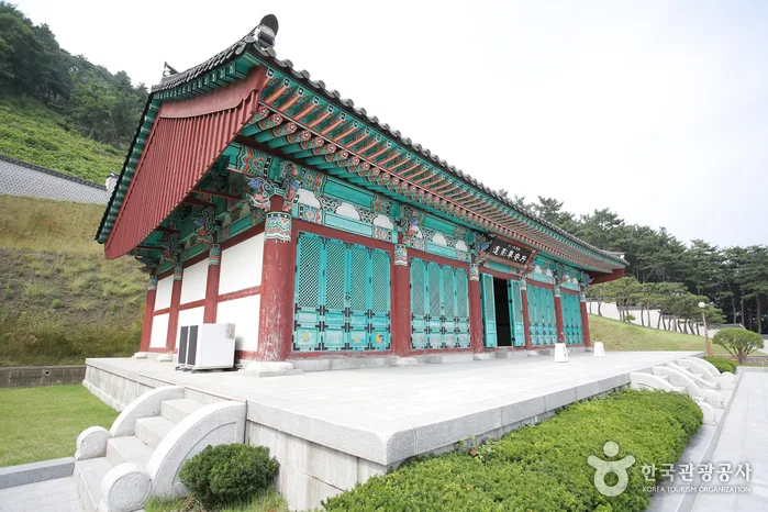 창원_국립3·15민주묘지 (1).jpg
