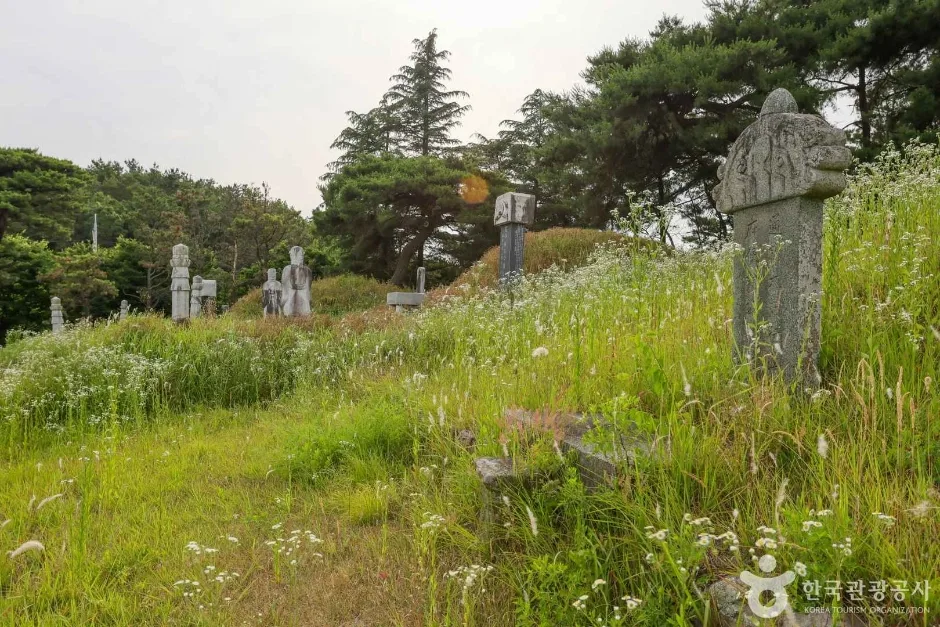 홍의장군 곽망우당 묘소 (3)