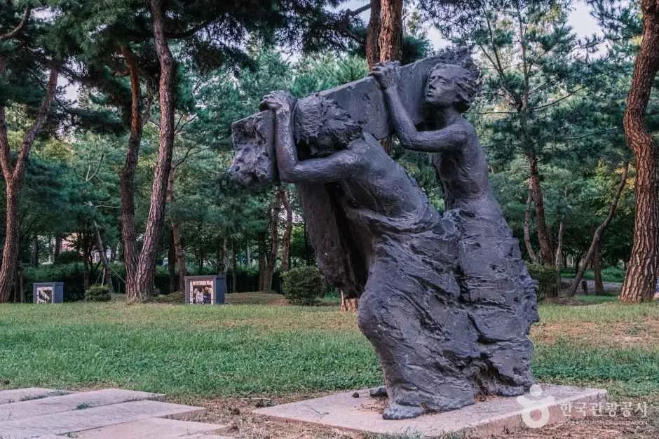 충남_당진_솔뫼성지_외부_1.jpg