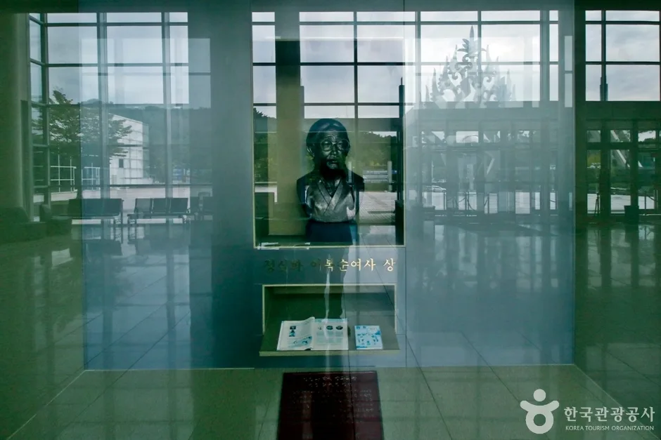 충남대학교 정심화국제문화회관 (10)