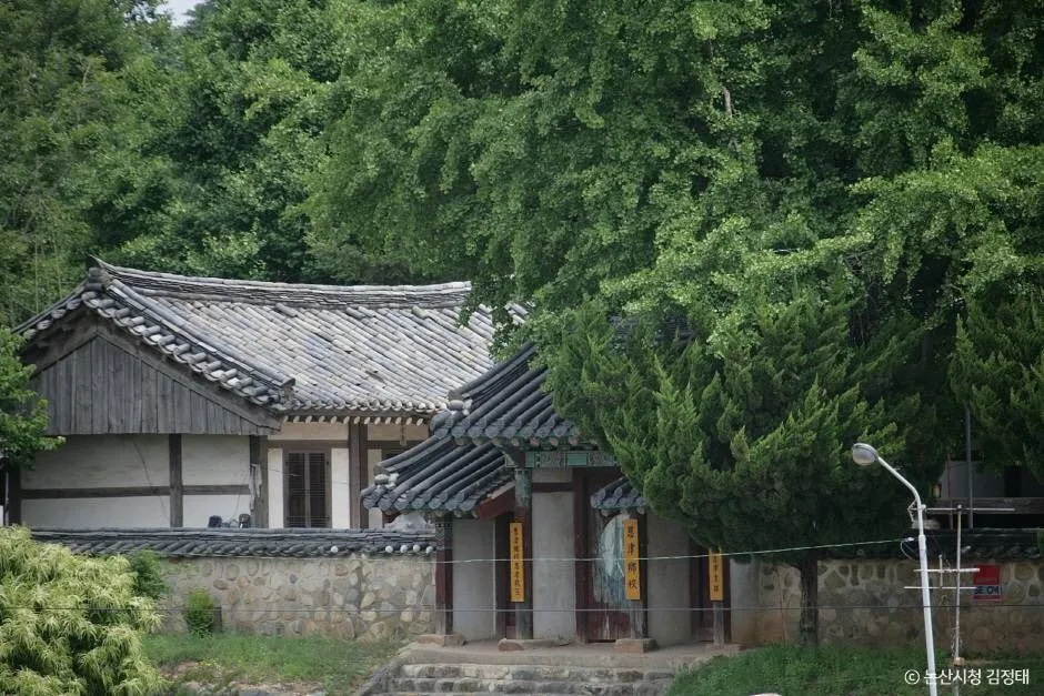 충남_논산시_은진향교 (1).jpg